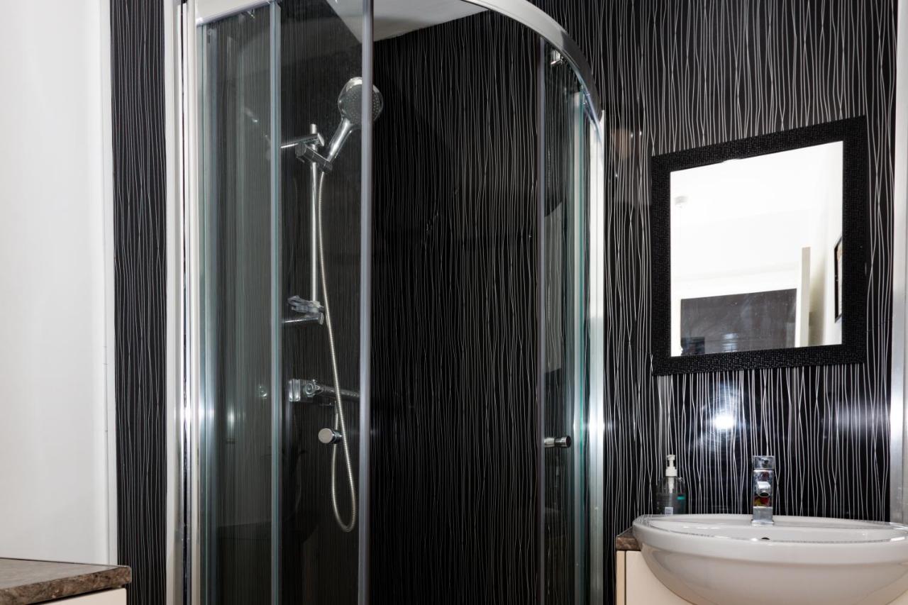 Alexander Apartments Gateshead 2 ภายนอก รูปภาพ